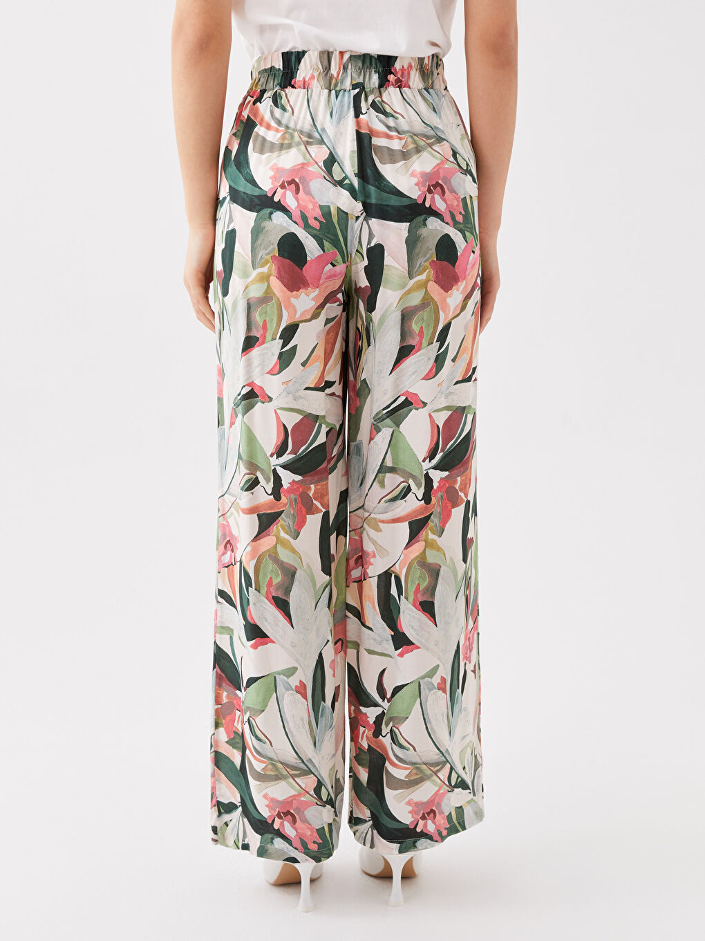 LCWAIKIKI Classic Relaxed Fit Patterned Women's Trousers