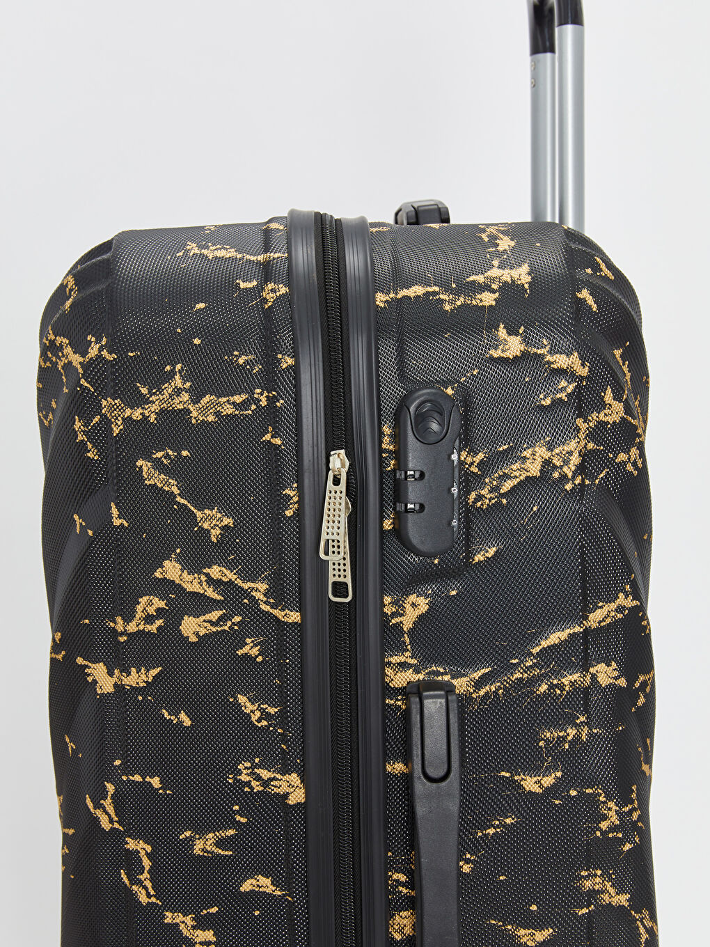 Siyah Baskılı Kilit Detaylı Küçük Boy Valiz-4