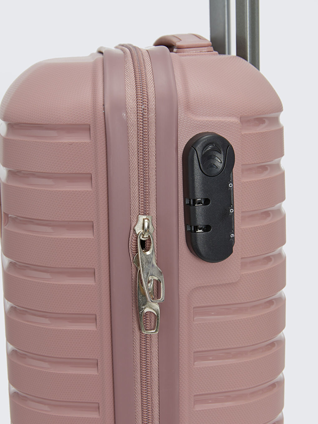 LCW ACCESSORIES Small Suitcase with Lock Detail -S3FJ48Z8-JY6