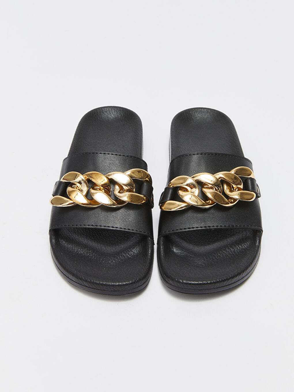 Siyah Deri Görünümlü Tek Bantlı Kadın Terlik-2