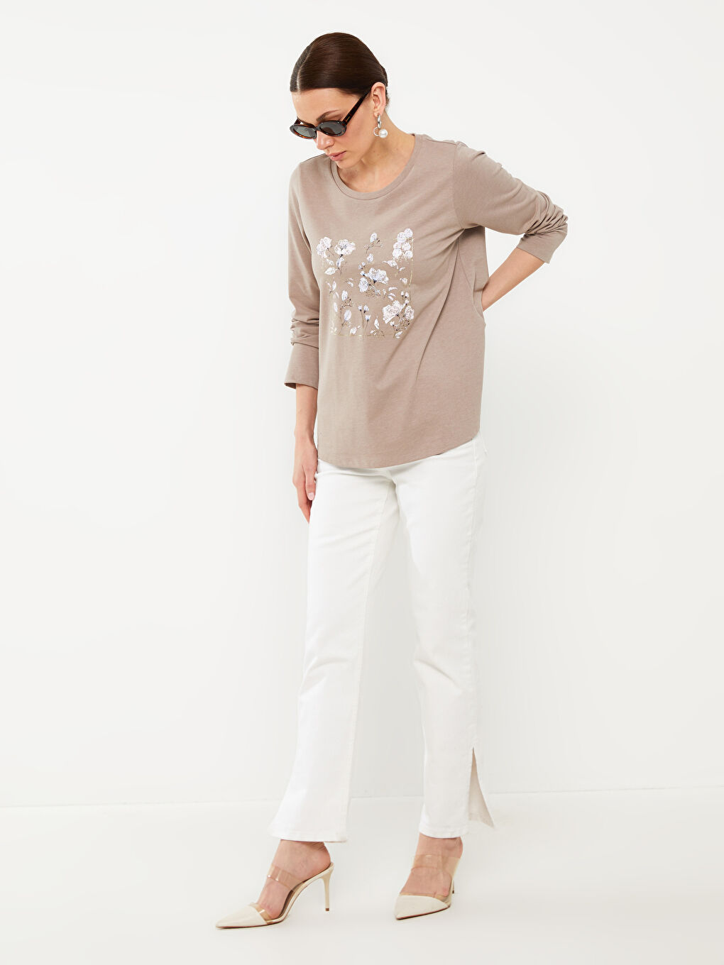 Bej Bisiklet Yaka Baskılı Uzun Kollu Kadın Tişört-1