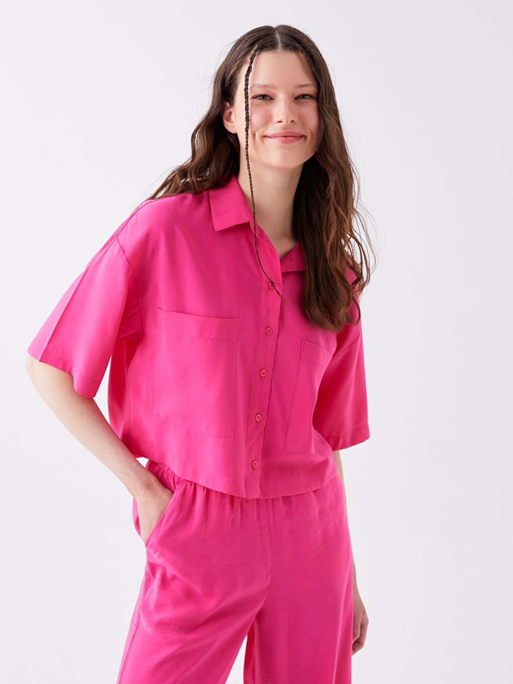 Fuşya Cep Detaylı Kısa Kollu Kadın Crop Gömlek