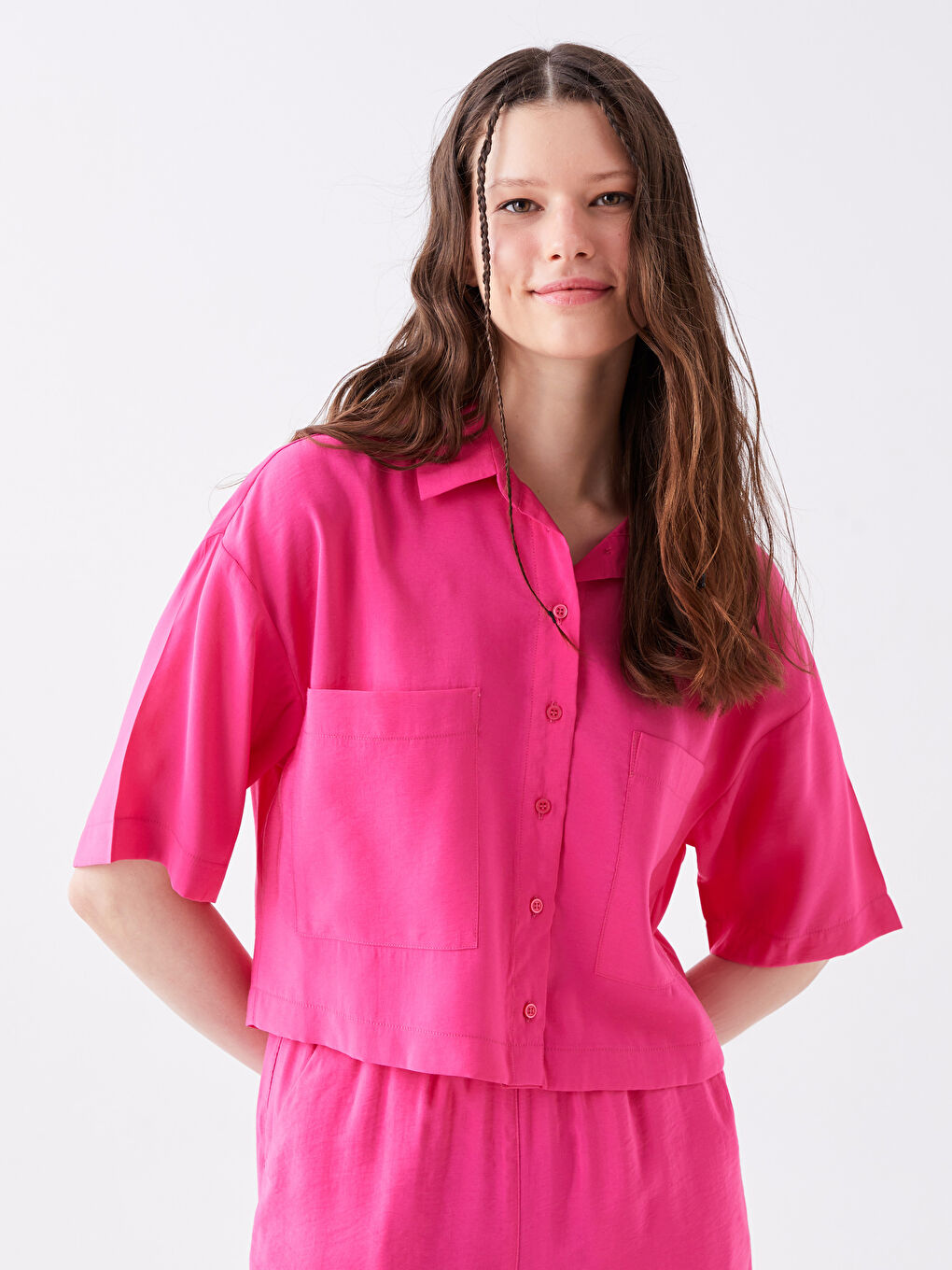 Fuşya Cep Detaylı Kısa Kollu Kadın Crop Gömlek-1