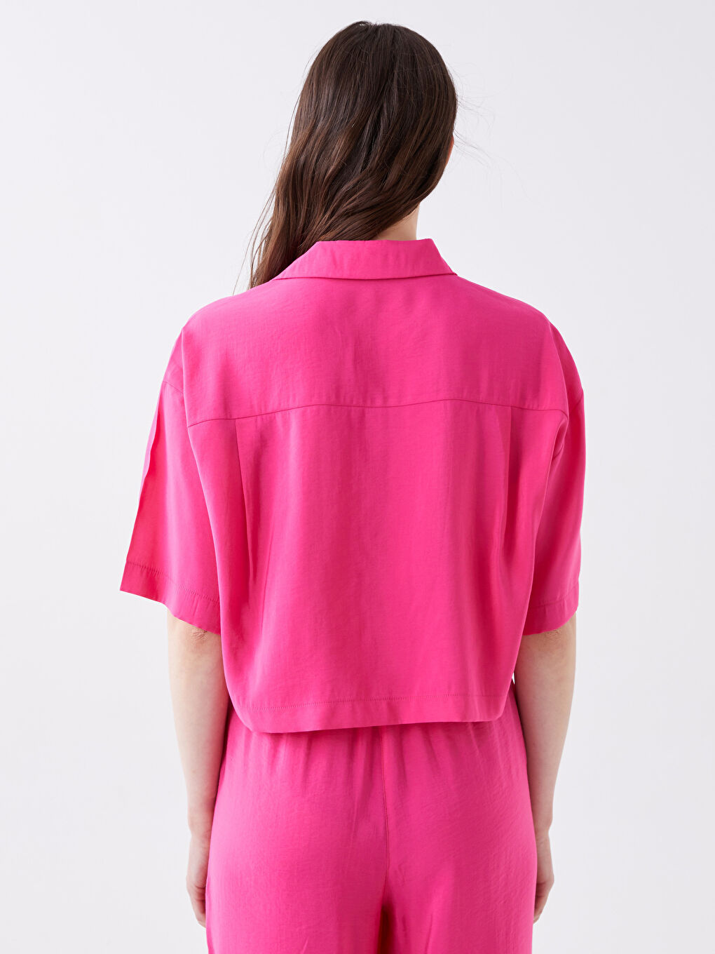 Fuşya Cep Detaylı Kısa Kollu Kadın Crop Gömlek-4