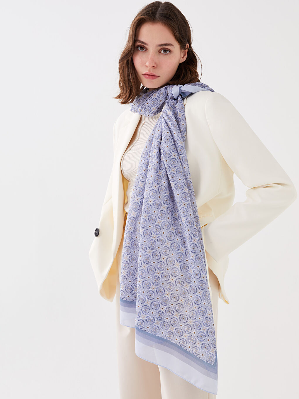 Mavi Desenli Kadın Şal