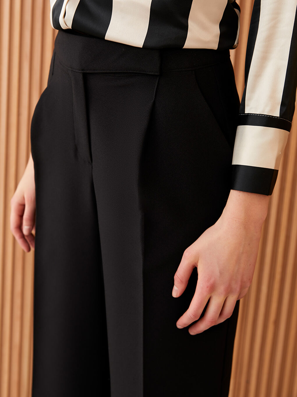 Siyah Rahat Kalıp Kadın Palazzo Pantolon-4