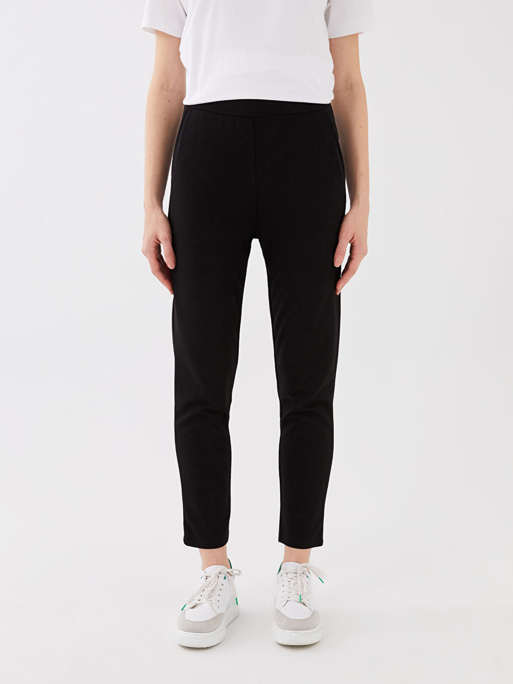 Siyah Kadın Beli Lastikli Düz Eşofman Altı-3