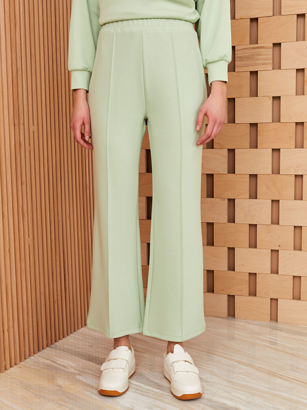 Elastic Waist Straight Stitch Detail Women's Trousers-2