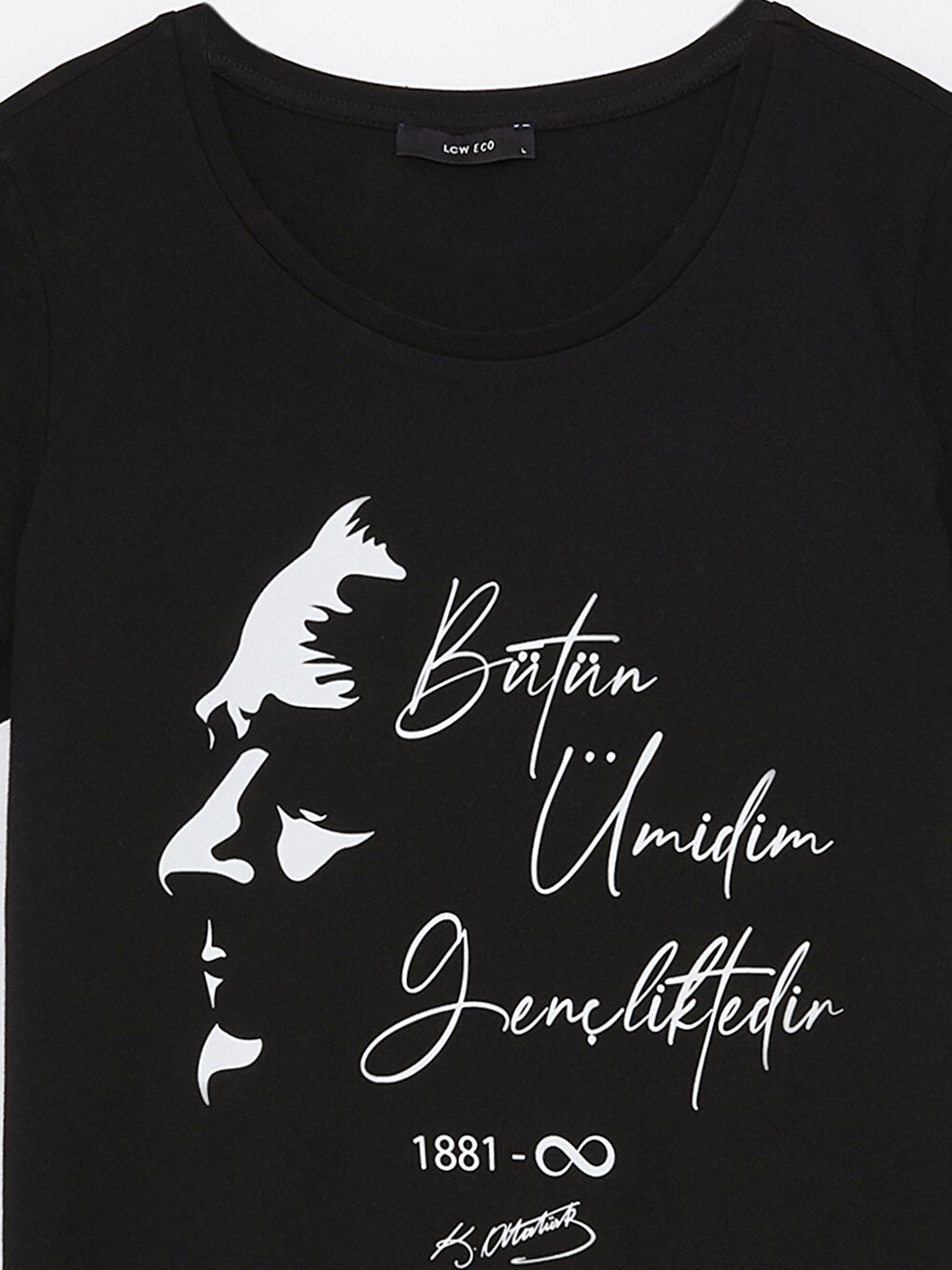 Siyah Bisiklet Yaka Atatürk Baskılı Kadın Tişört-7