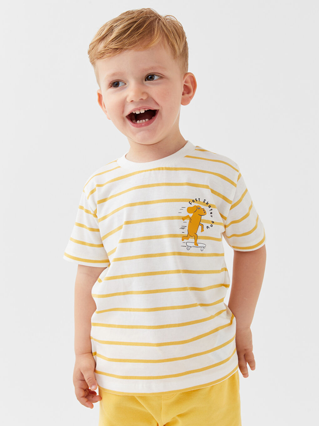 Футболка для малышей мальчиков в полоску с короткими рукавами и круглым вырезом