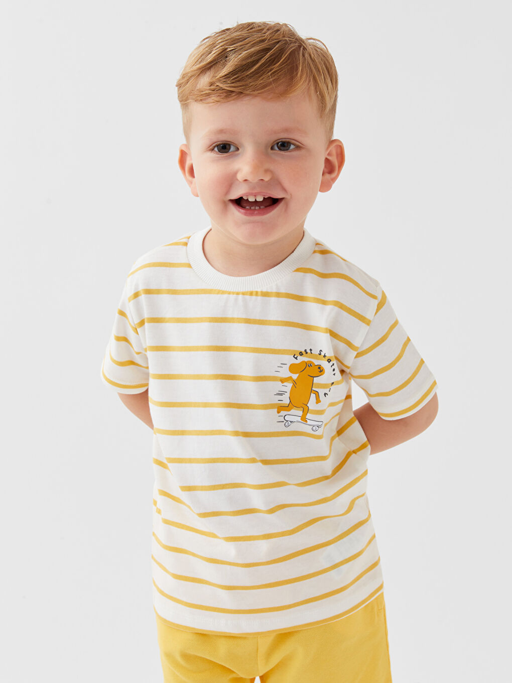 Футболка для малышей мальчиков в полоску с короткими рукавами и круглым вырезом-1