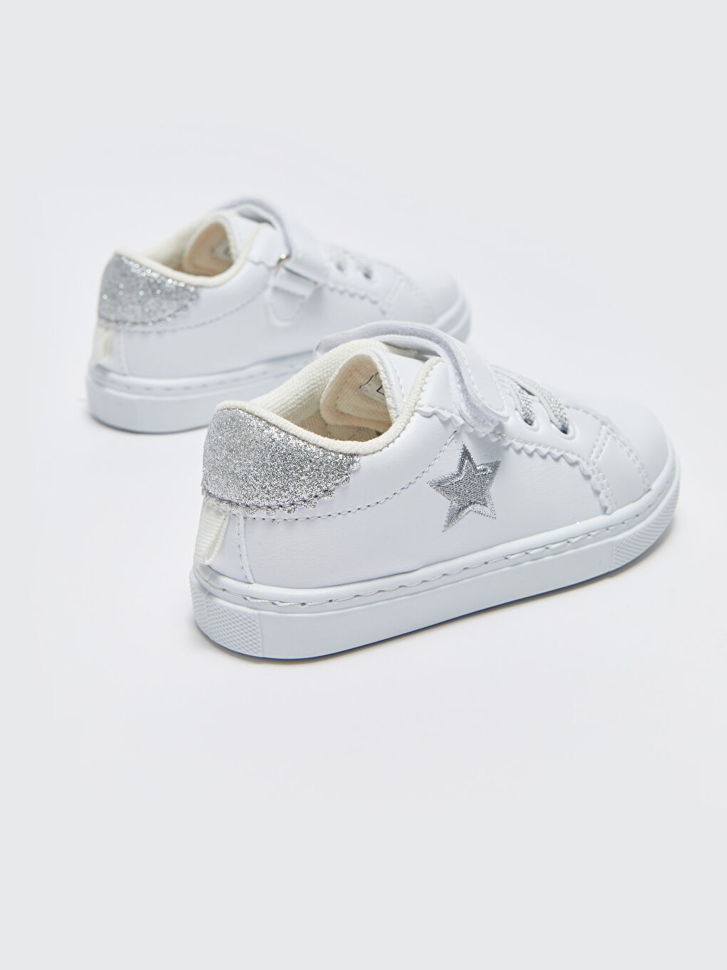 Beyaz Bağcıklı Nakışlı Kız Bebek Spor Ayakkabı-4