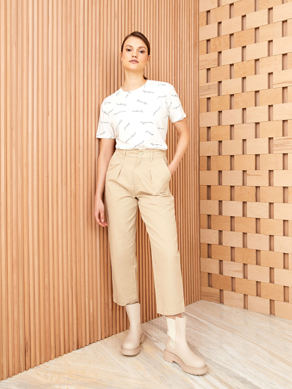 Crew Neck Printed Short Sleeve Women's T-Shirt-2