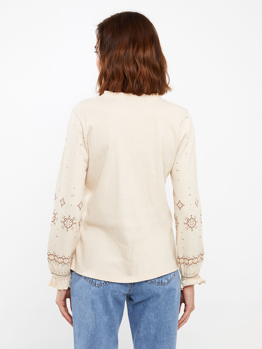 Bej Bağlamalı Yaka Nakışlı Uzun Kollu Kadın Bluz-4