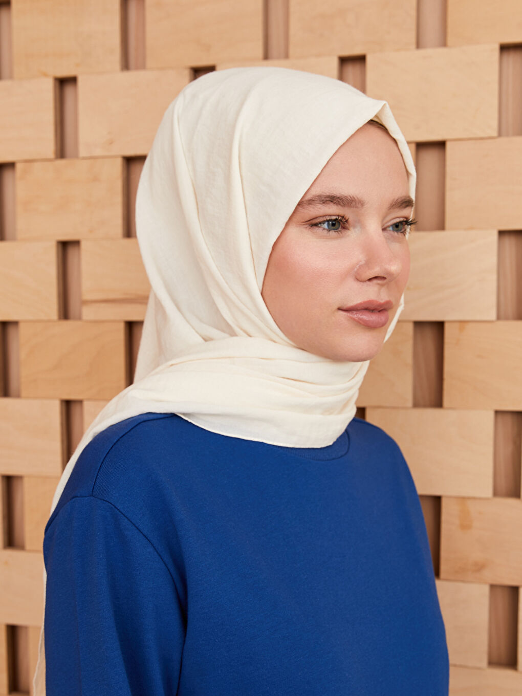 Ekru Düz Dokuma Kadın Şal-1