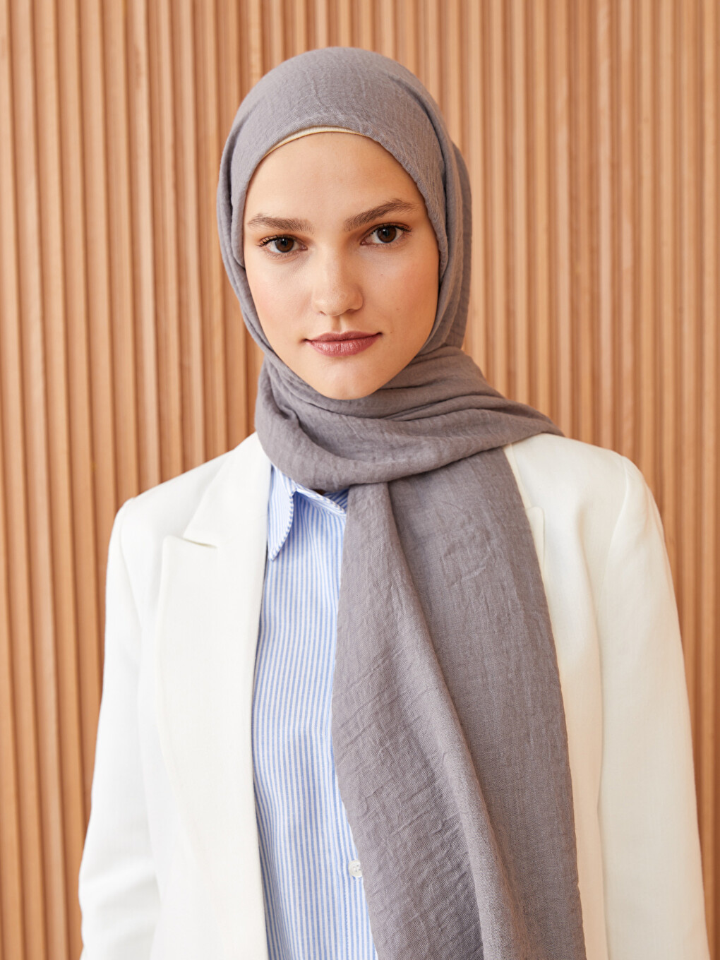 نساء وشاح منسوج-1