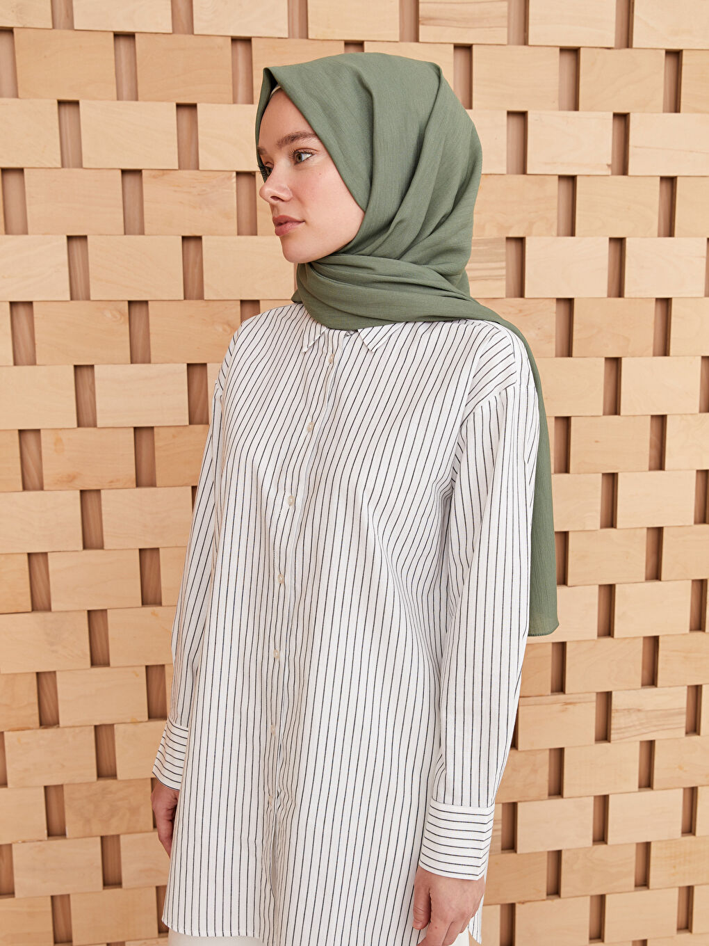 Yeşil Düz Dokuma Kadın Şal