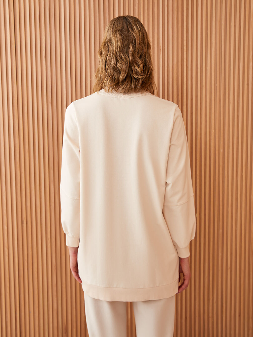 Ekru Bisiklet Yaka Baskılı Uzun Kollu Kadın Sweatshirt Tunik-4