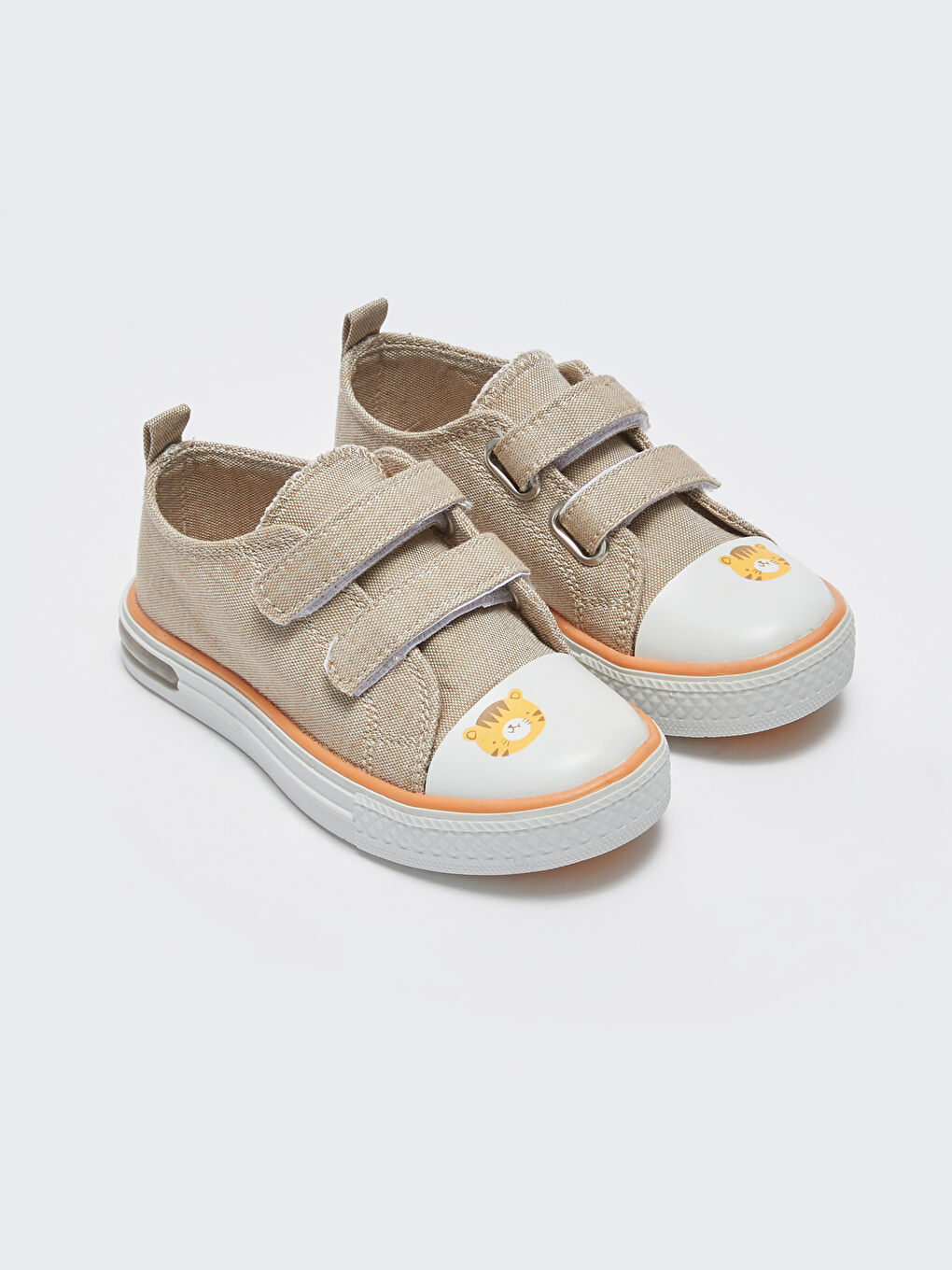 LC Waikiki Lighted Sole Hook and Loop Closure Baby Boy Sneakers -S3FN97Z1-V2K