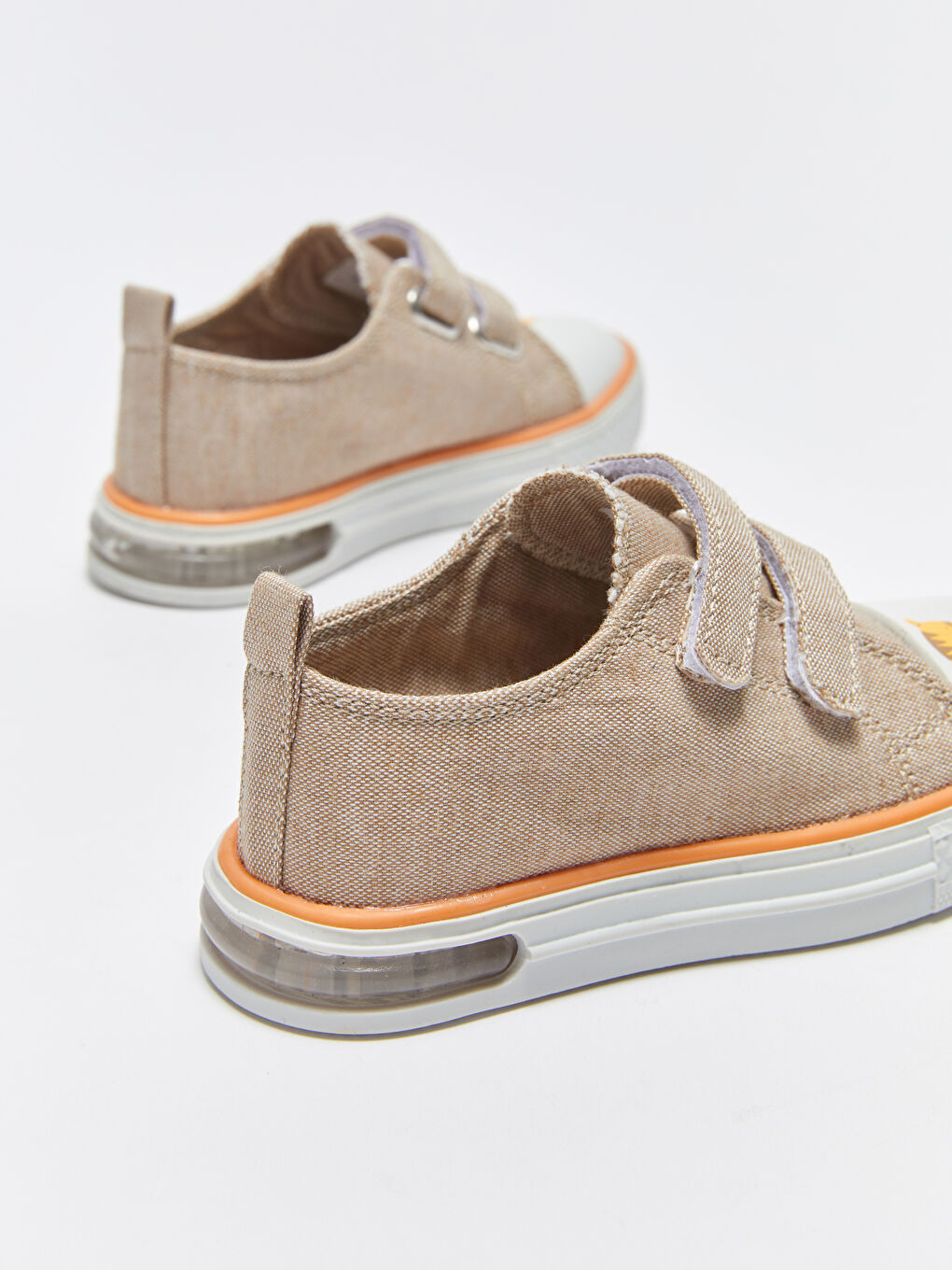 LC Waikiki Lighted Sole Hook and Loop Closure Baby Boy Sneakers -S3FN97Z1-V2K