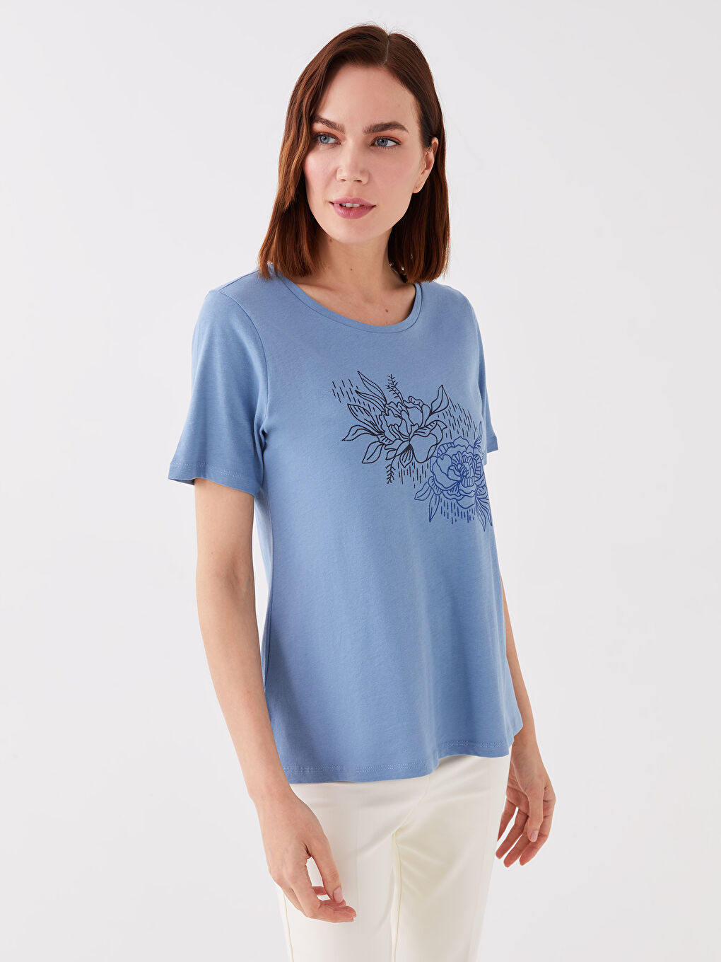 تيشيرت نسائي بأكمام قصيرة وياقة دائرية مطبوع-1