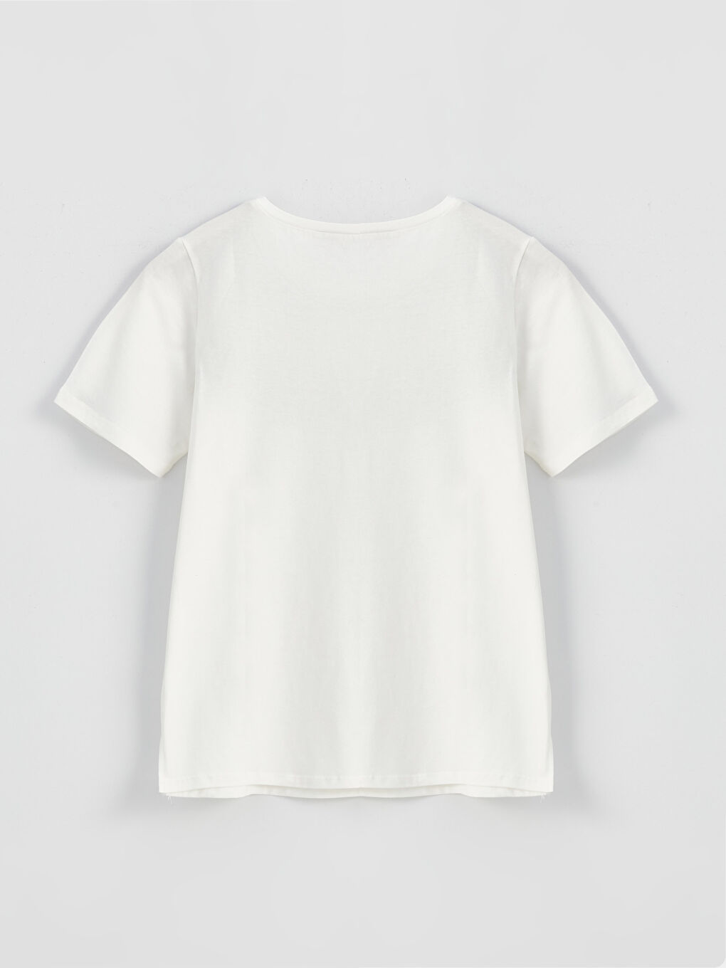 Beyaz Bisiklet Yaka Nakışlı Kısa Kollu Kadın Tişört-6