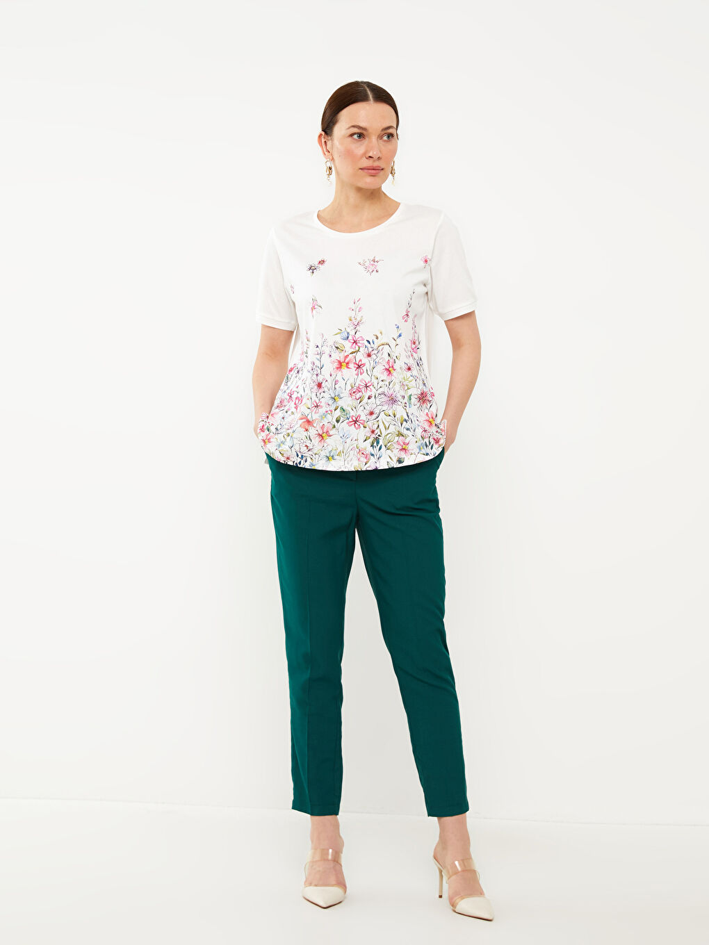 Crew Neck Floral Short Sleeve Women's T-Shirt-1