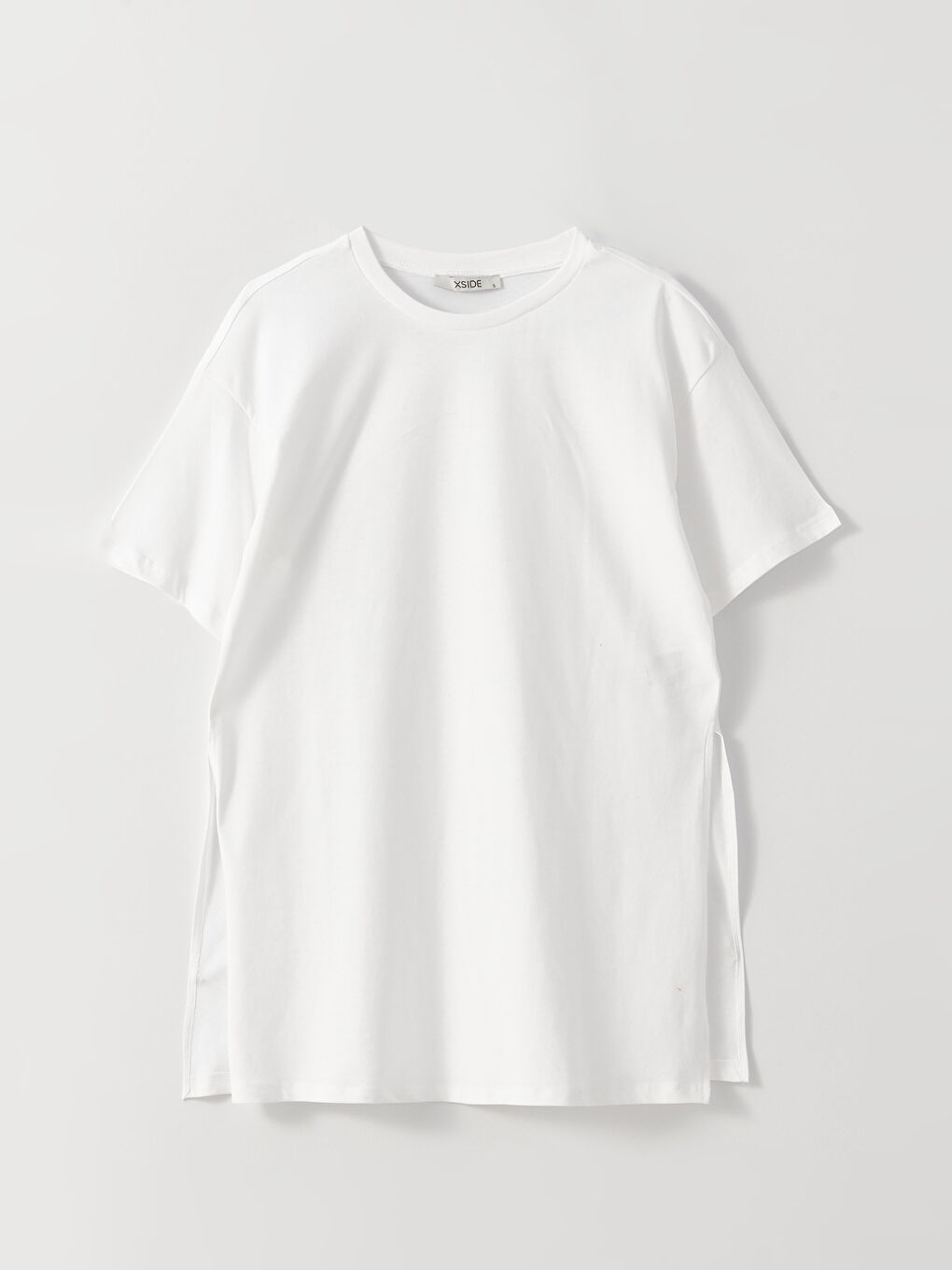 Beyaz Bisiklet Yaka Düz Kısa Kollu Kadın Tişört-5