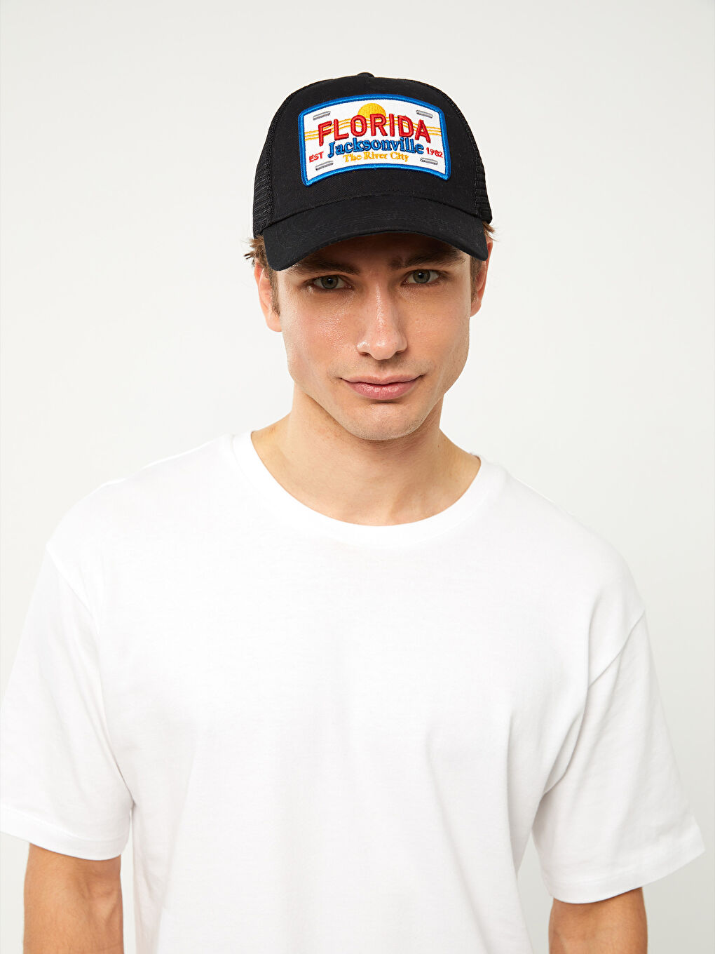 Siyah Nakışlı Erkek Kep Şapka