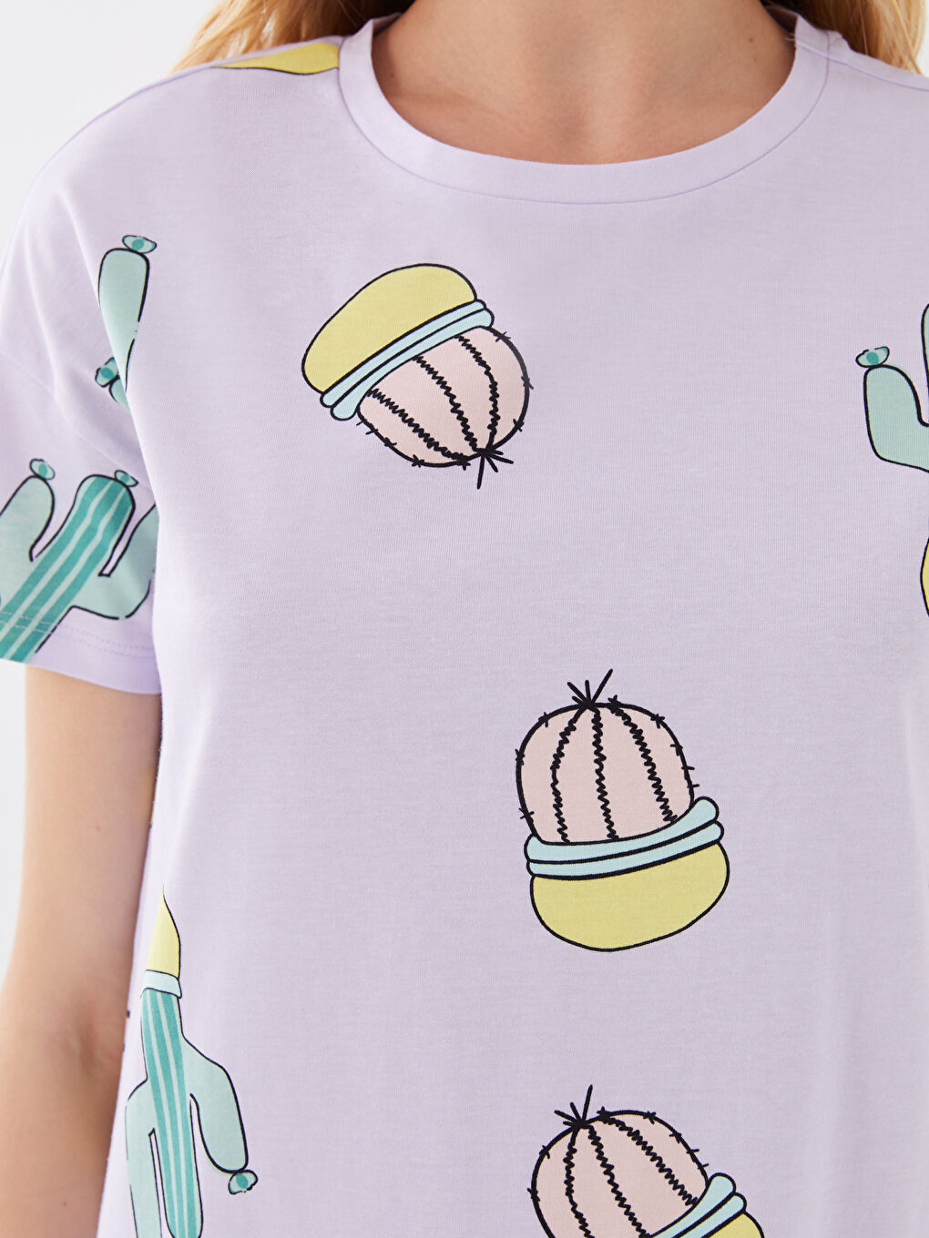 Lila Bisiklet Yaka Desenli Kısa Kollu Kadın Gecelik-2