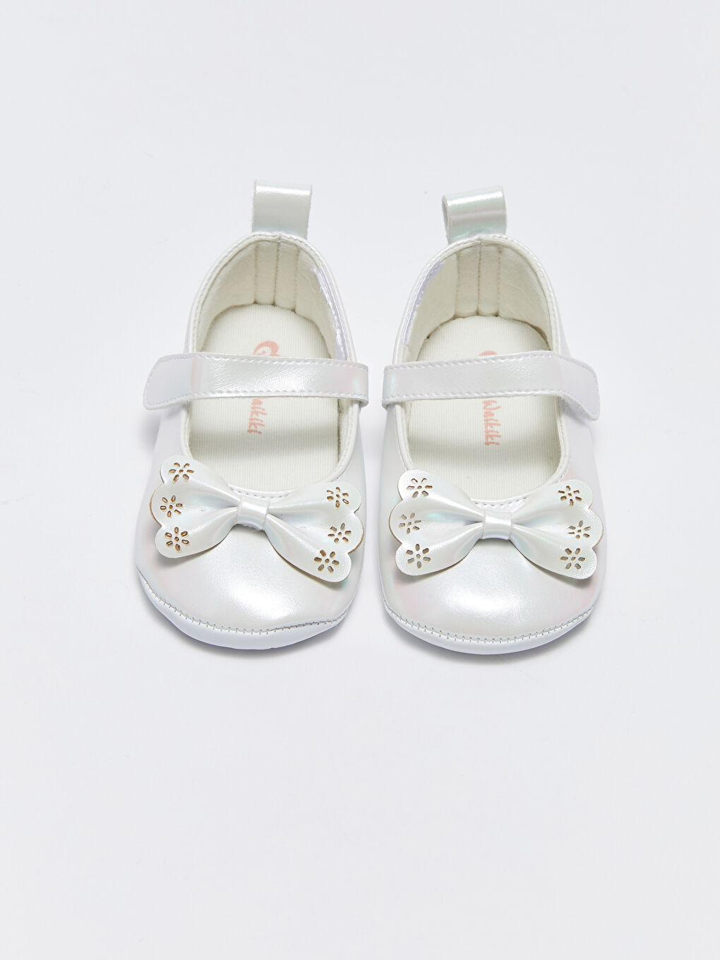 Beyaz Fiyonk Detaylı Kız Bebek Yürüme Öncesi Ayakkabı ve Saç Bandı-2