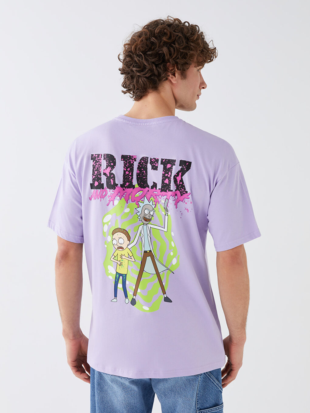Lila Bisiklet Yaka Kısa Kollu Rick and Morty Baskılı Penye Erkek Tişört-4