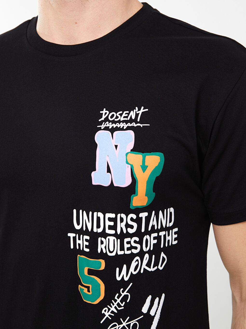 Siyah Bisiklet Yaka Kısa Kollu Baskılı Penye Erkek Tişört-3