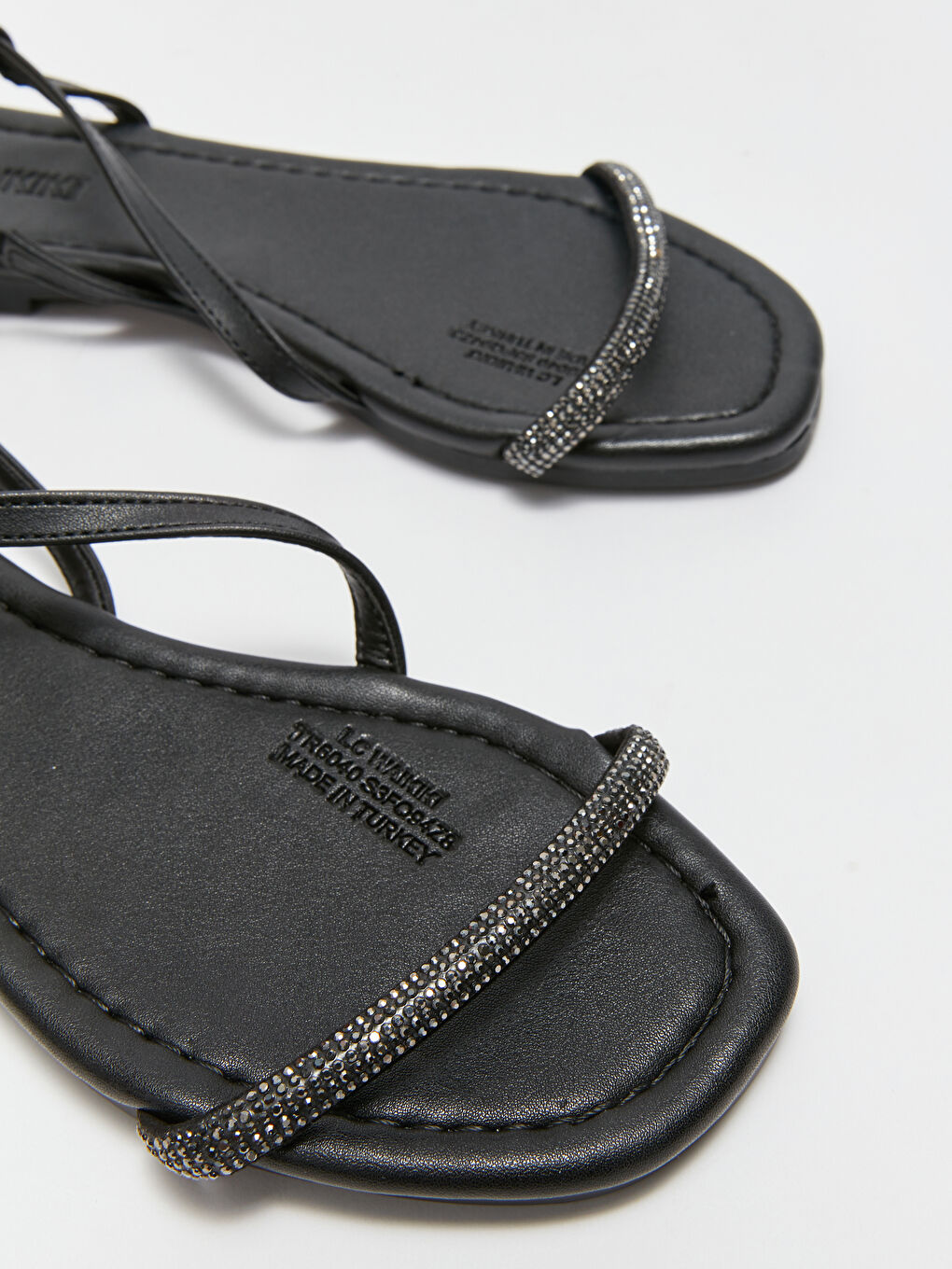 LCW STEPS Women’s Faux Leather Sandals -S3FQ94Z8-HUC
