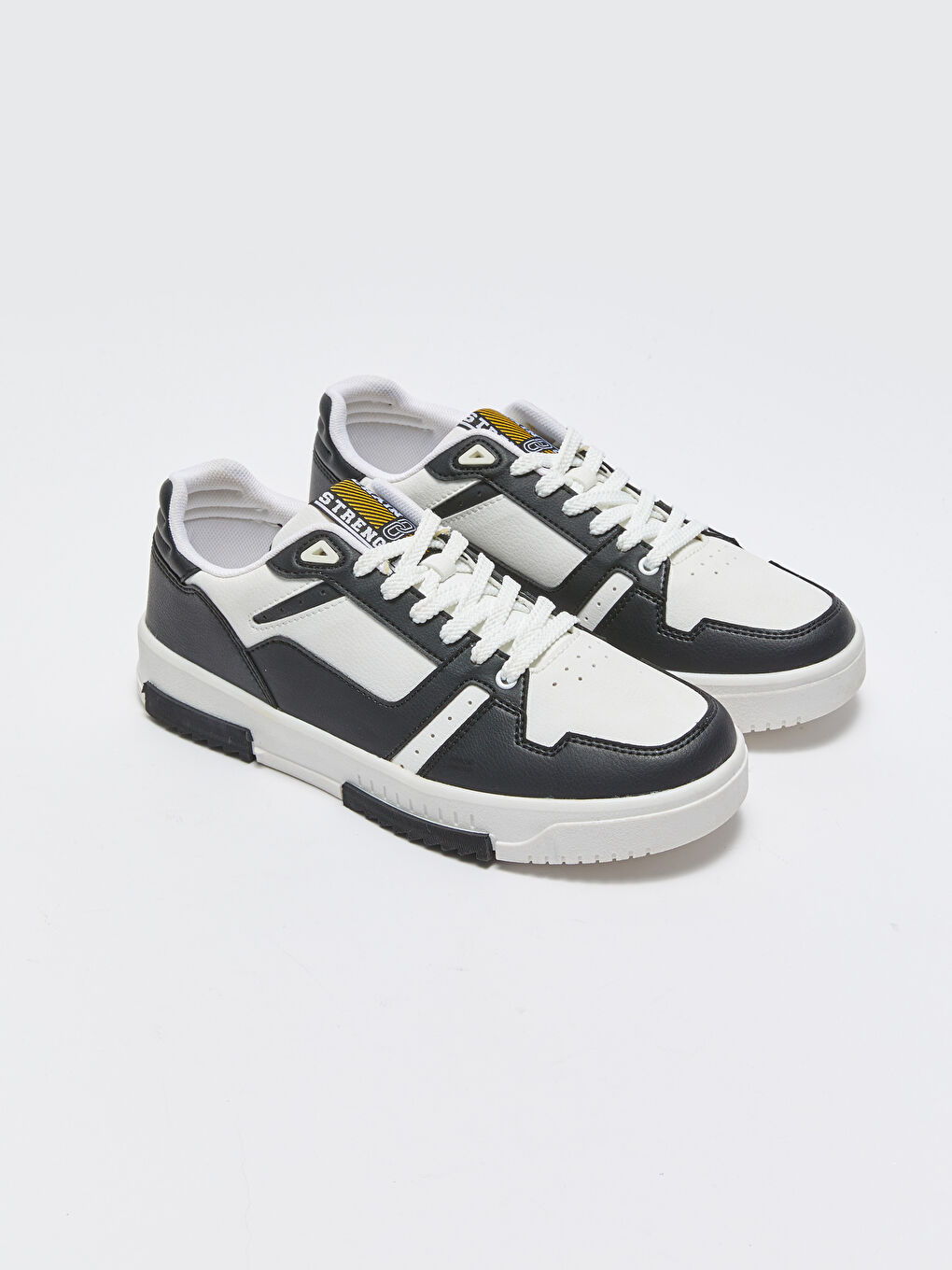 Siyah Renk Bloklu Bağcıklı Erkek Spor Ayakkabı