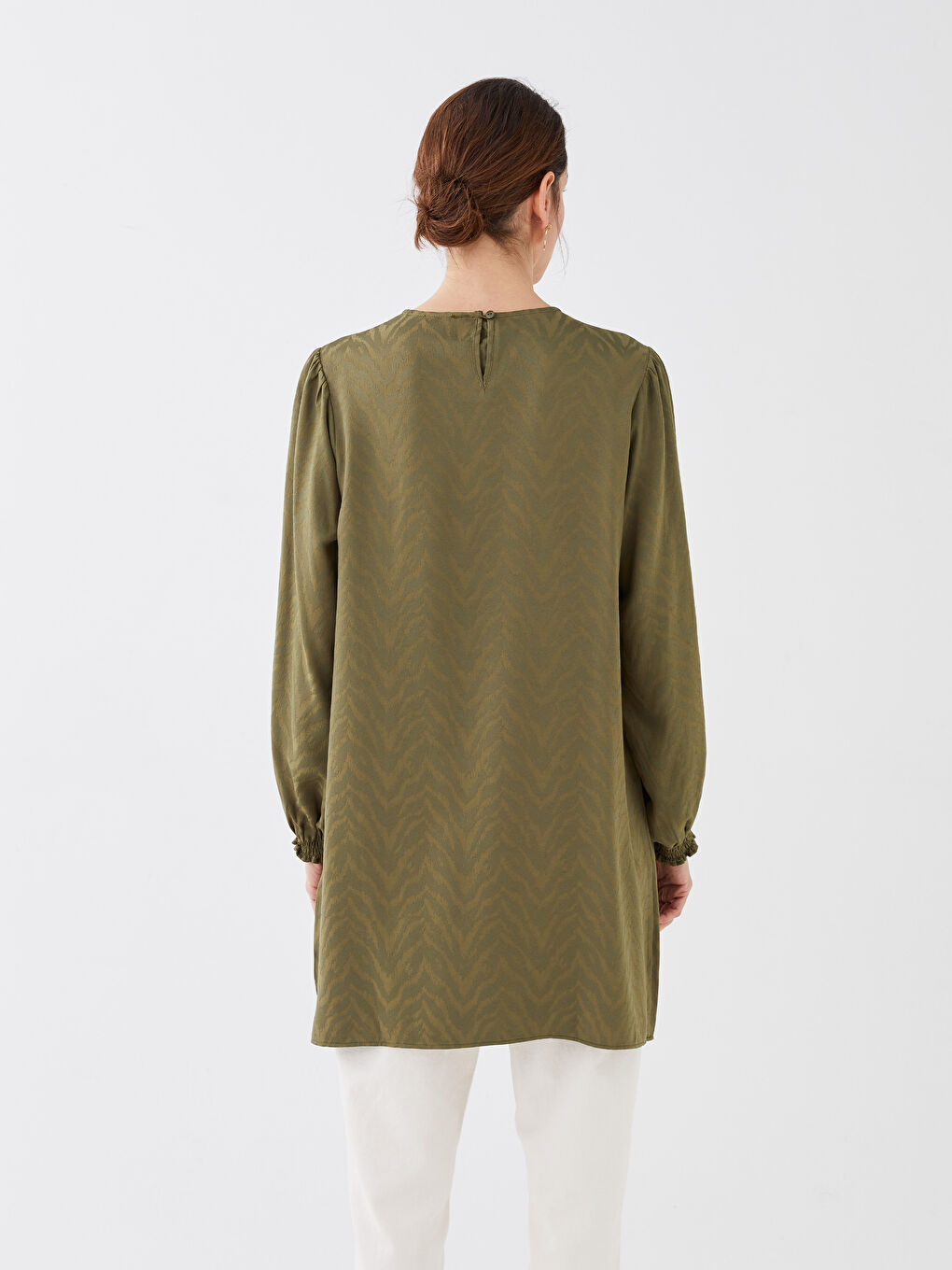 Haki Bisiklet Yaka Desenli Uzun Kollu Saten Kadın Tunik-4