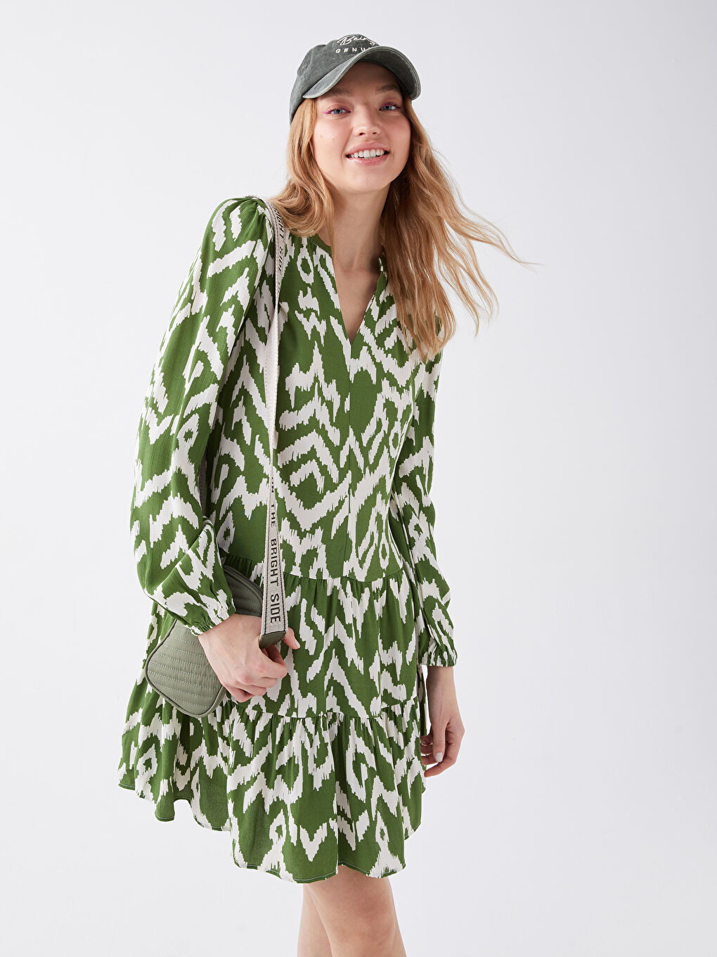 Yeşil Kaçık Yaka Desenli Uzun Kollu Kadın Elbise