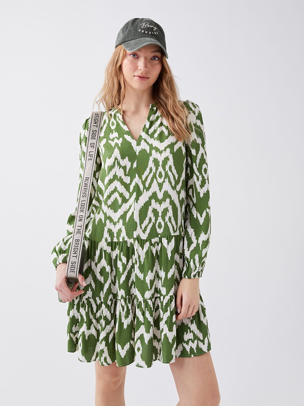 Yeşil Kaçık Yaka Desenli Uzun Kollu Kadın Elbise-1