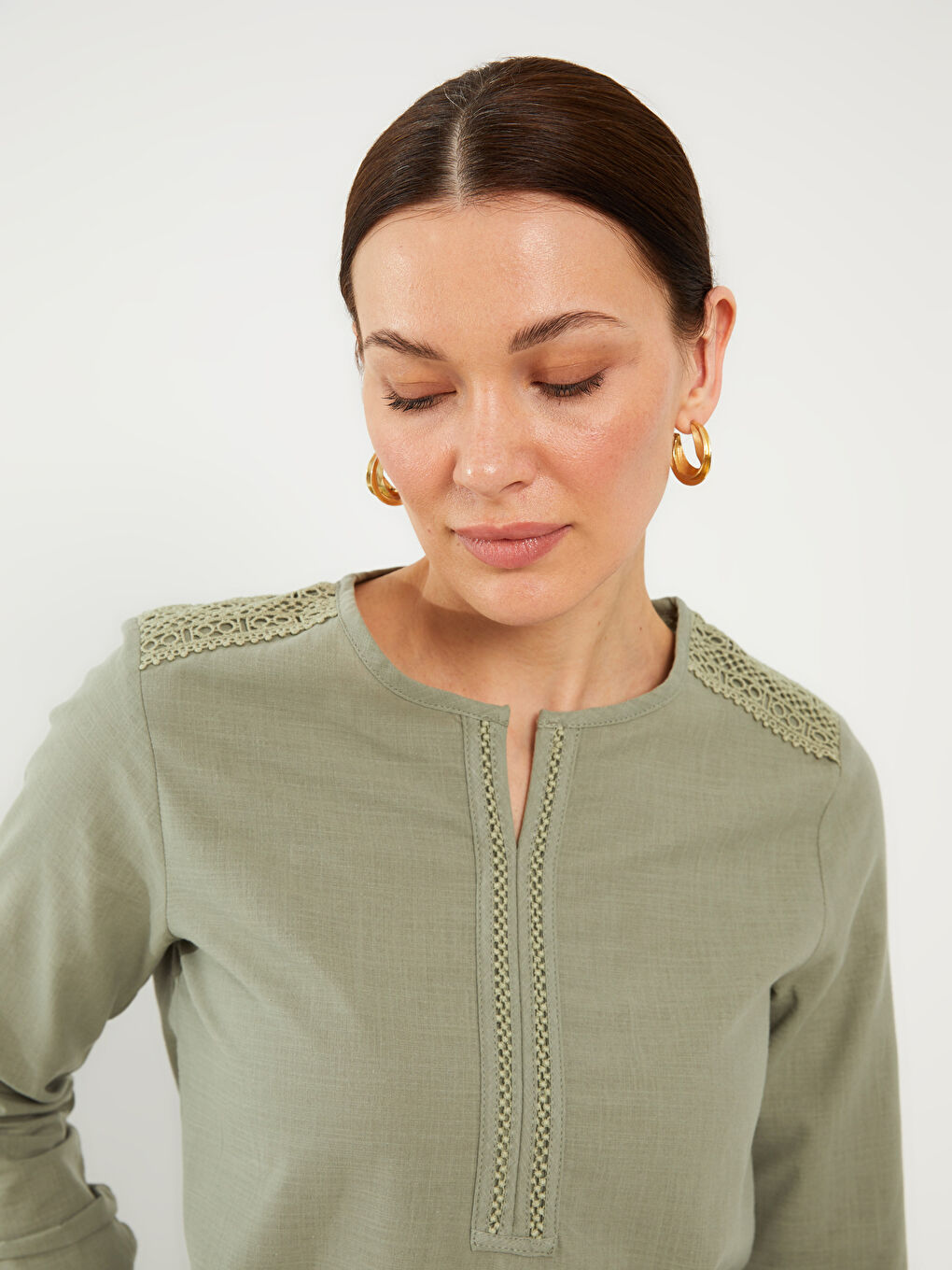 Bluză Poplin cu Mânecă Lungă și Detalii din Dantelă, Decolteu Henley pentru Femei