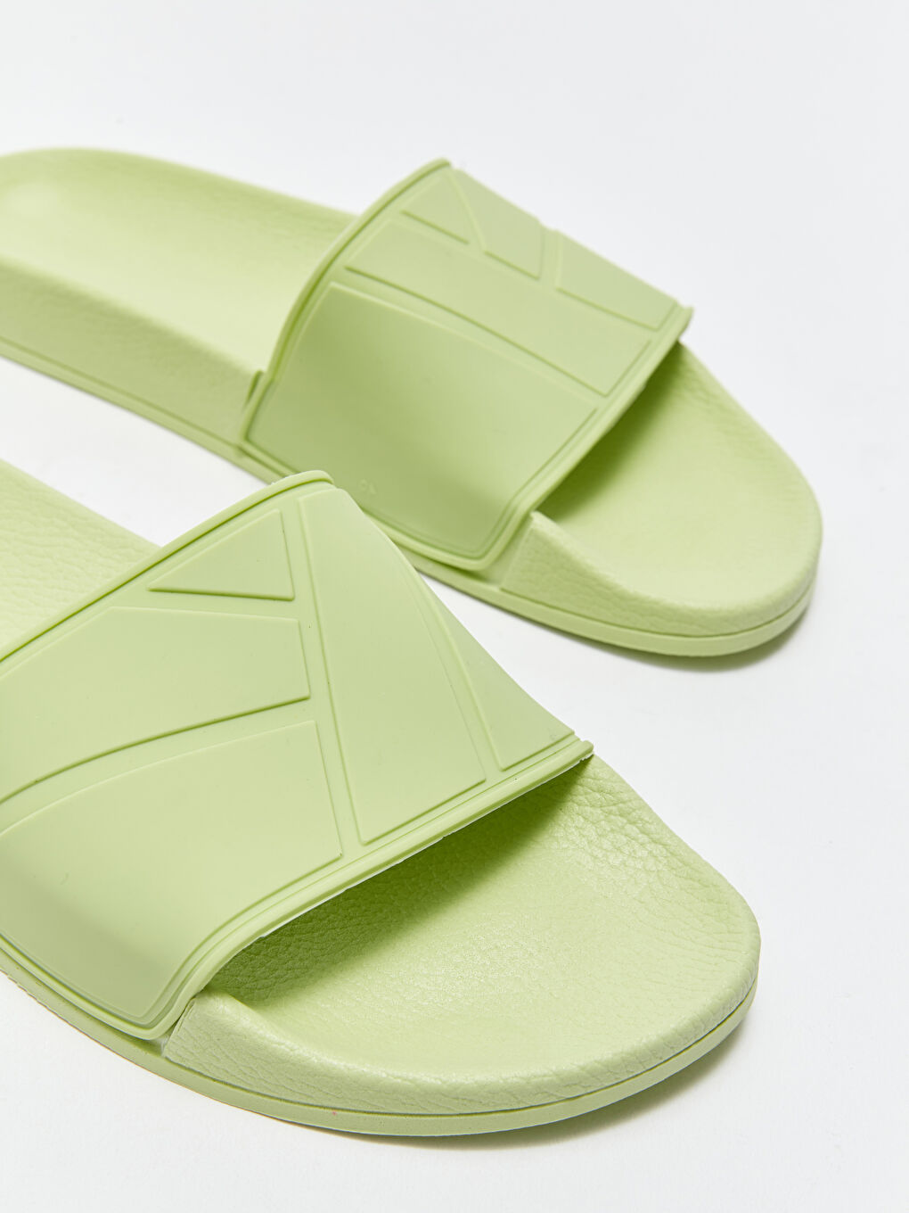 Yeşil Kendinden Desenli Tek Bantlı Erkek Terlik-2