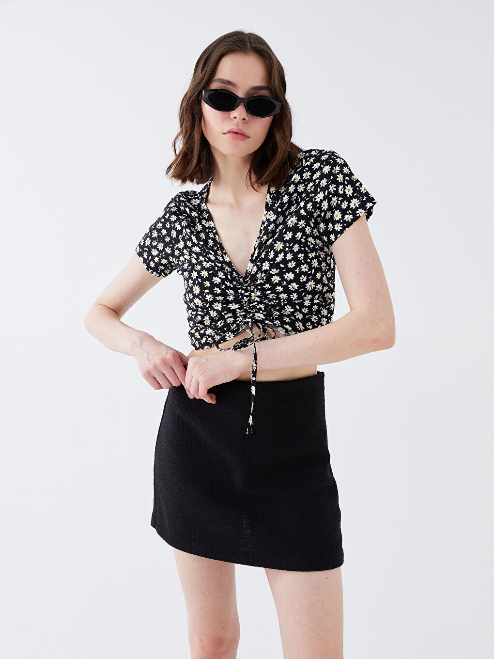 Blouse Coupe Courte à Manches Courtes Florale à Encolure en V pour Femmes