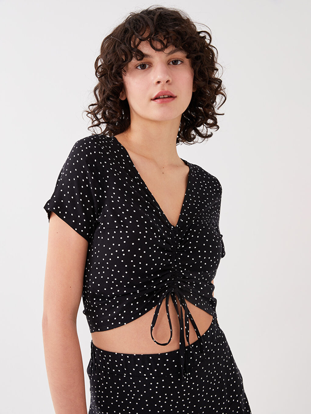 V-Neck Polka Dot Short Sleeve Crop Women's Blouse-1