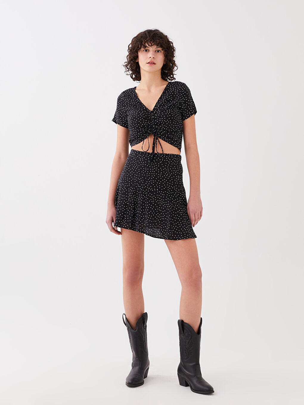 V-Neck Polka Dot Short Sleeve Crop Women's Blouse-2