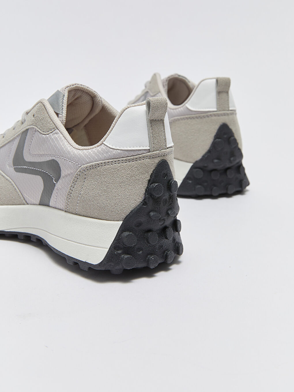 Gri Renk Bloklu Bağcıklı Kadın Spor Ayakkabı-4