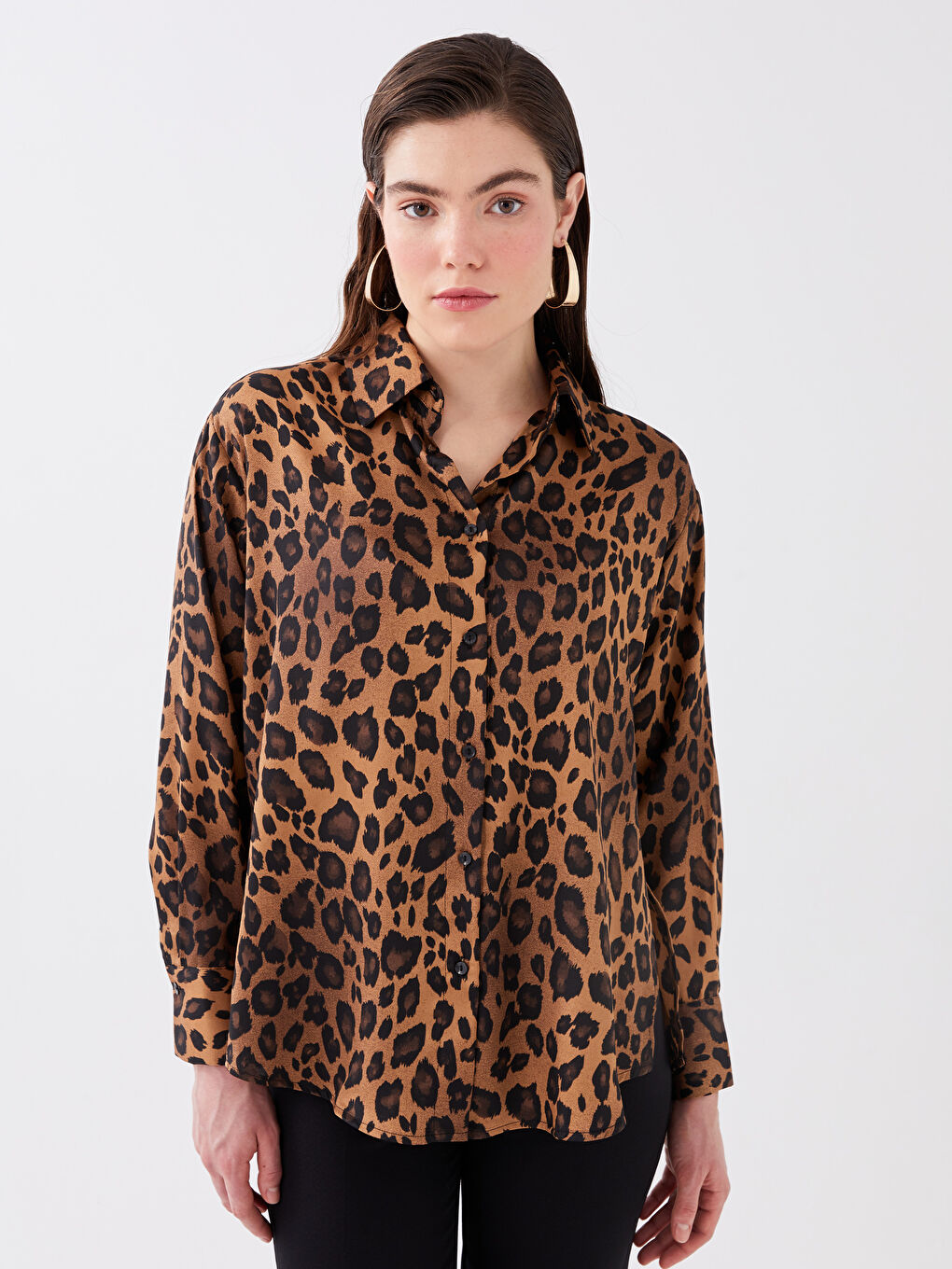 Kahverengi Desenli Oversize Saten Kadın Gömlek