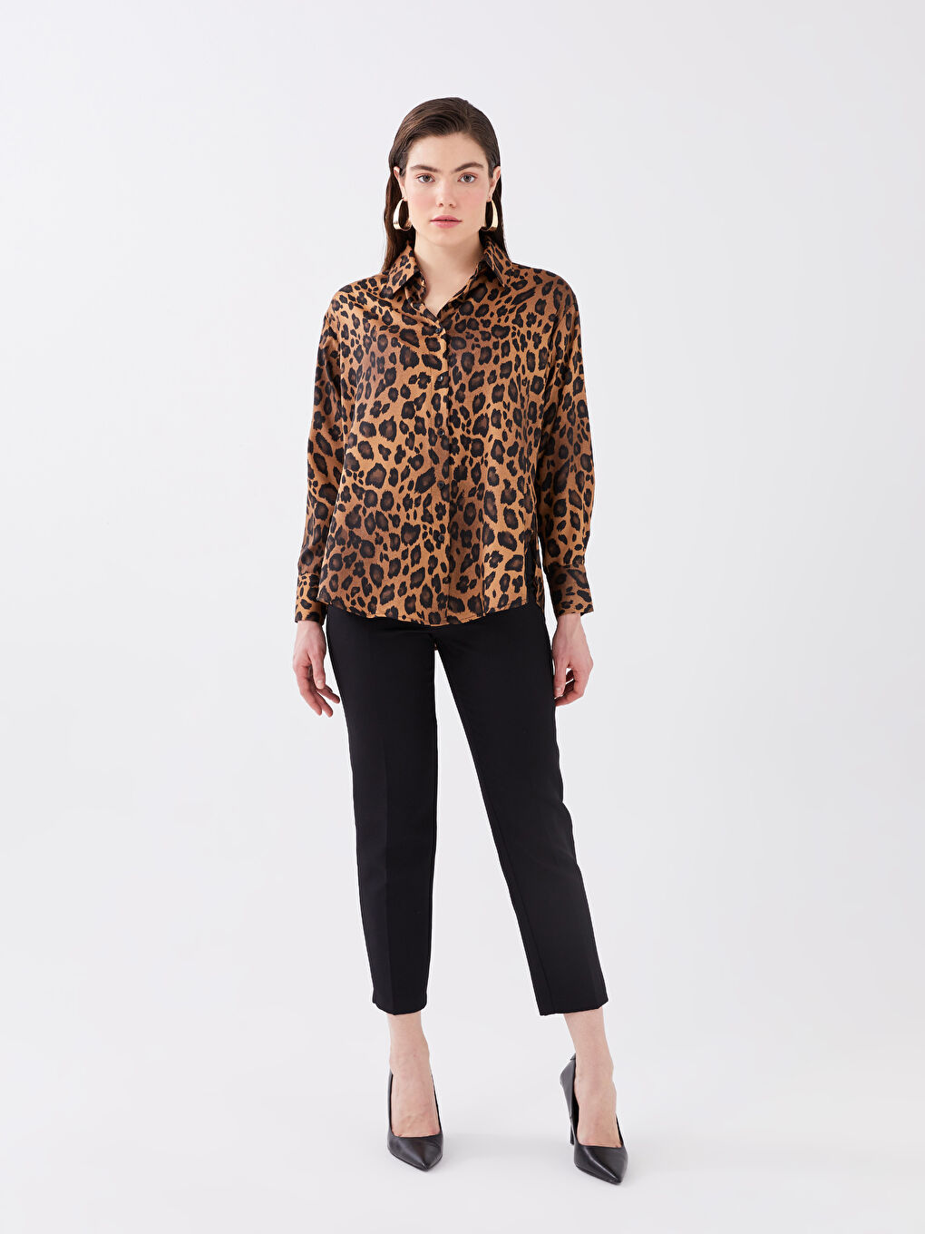 Kahverengi Desenli Oversize Saten Kadın Gömlek-2
