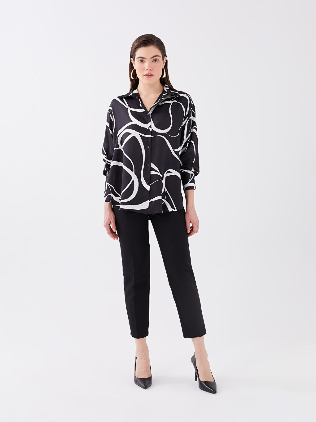 Ekru Desenli Oversize Saten Kadın Gömlek-2