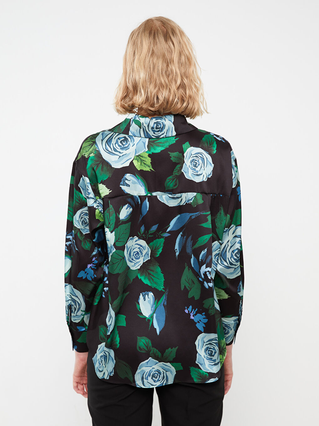Siyah Çiçekli Uzun Kollu Oversize Saten Kadın Gömlek-4