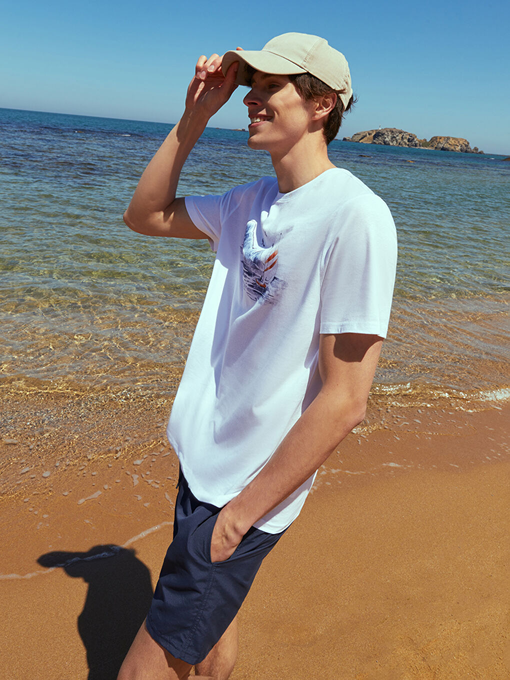 Beyaz Bisiklet Yaka Kısa Kollu Baskılı Penye Erkek Tişört