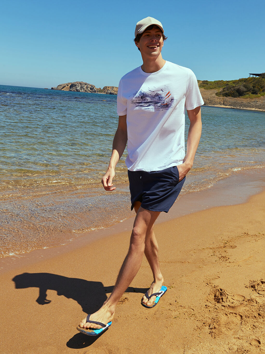 Beyaz Bisiklet Yaka Kısa Kollu Baskılı Penye Erkek Tişört-1